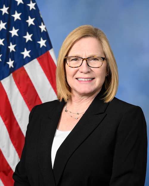 photo of representative Michelle Fischbach