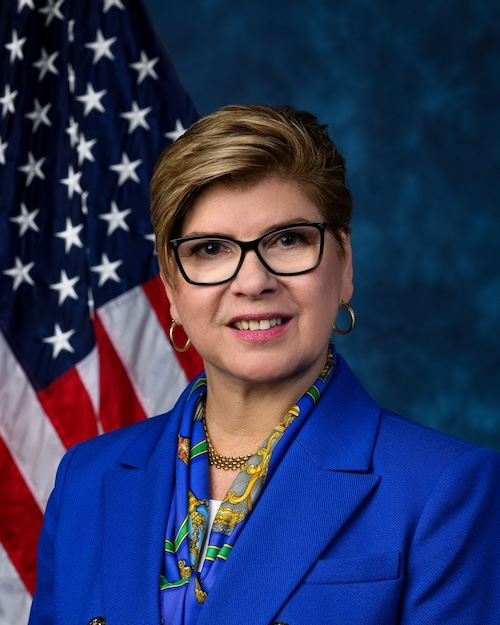 photo of representative Nellie Pou